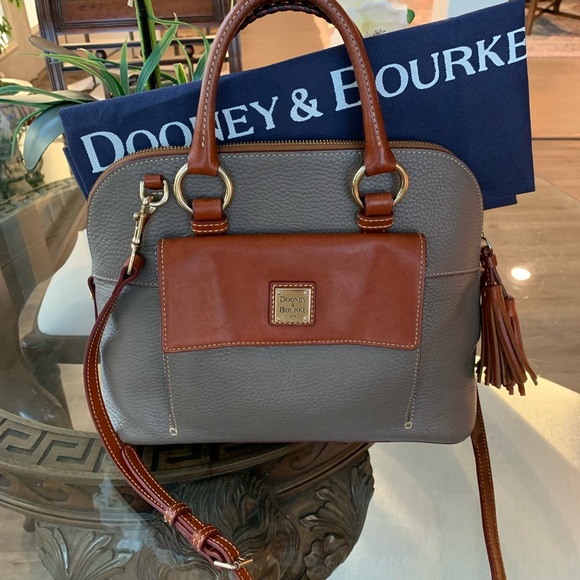 Dooney & Bourke Handbags - 🤎♥️DOONEY & BOURKE AUBREY DOME PEBBLED LEATHER SATCHEL/CROSSBODY!🤎♥️